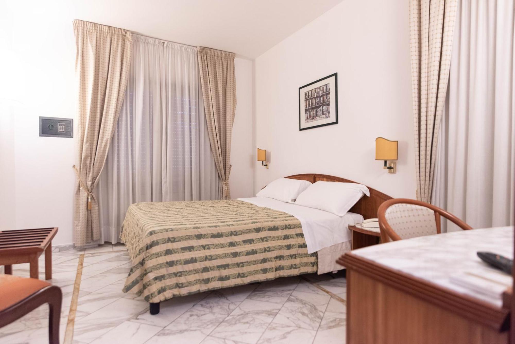 Grand Hotel Duomo Pisa Exterior photo